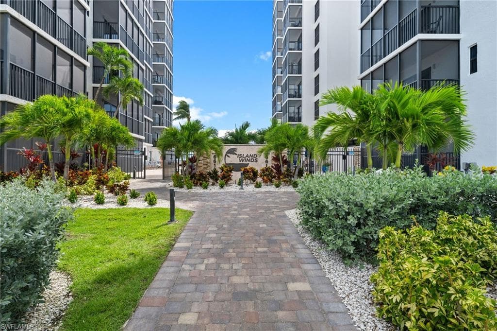 6612 Estero BLVD 903-37