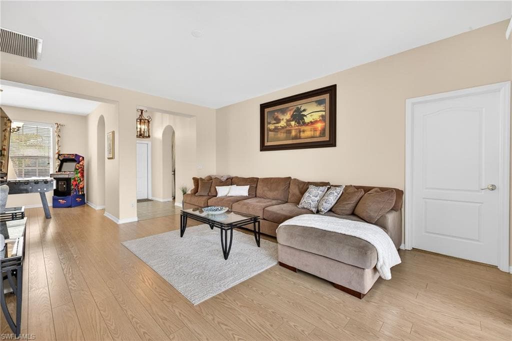 8912 Wellington Lakes CT-5
