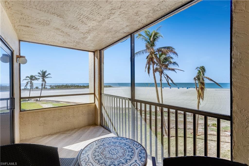 6662 Estero BLVD 308-3