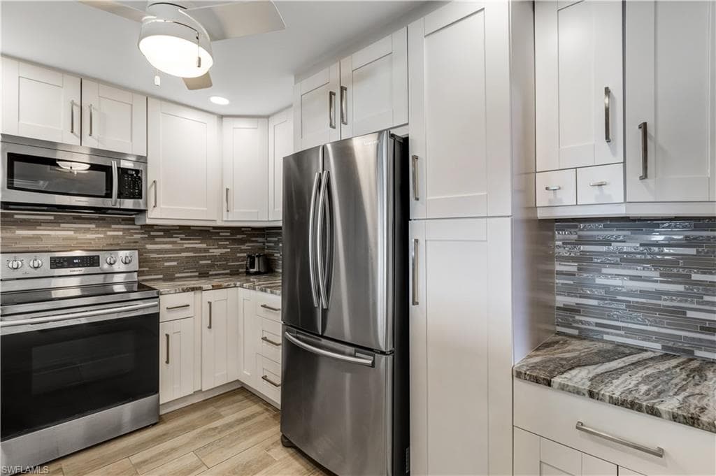 6662 Estero BLVD 308-19