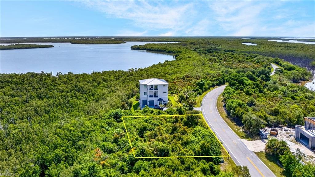 1065 Blue Hill Creek DR-11