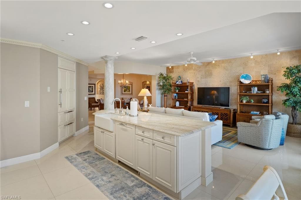 6021 Silver King BLVD 703-16
