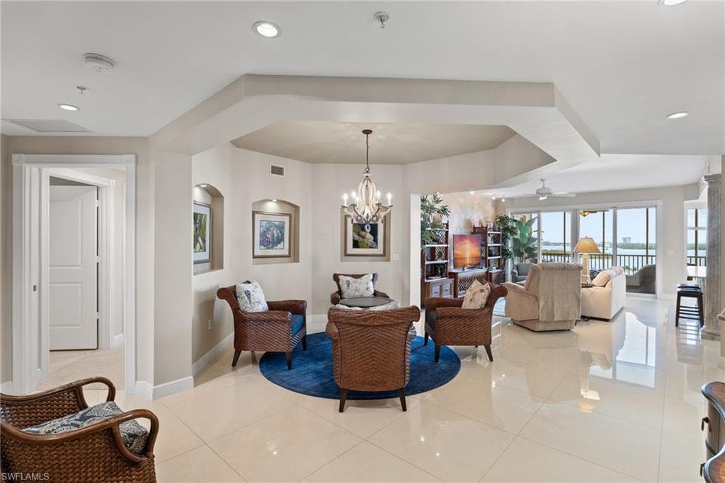 6021 Silver King BLVD 703-5