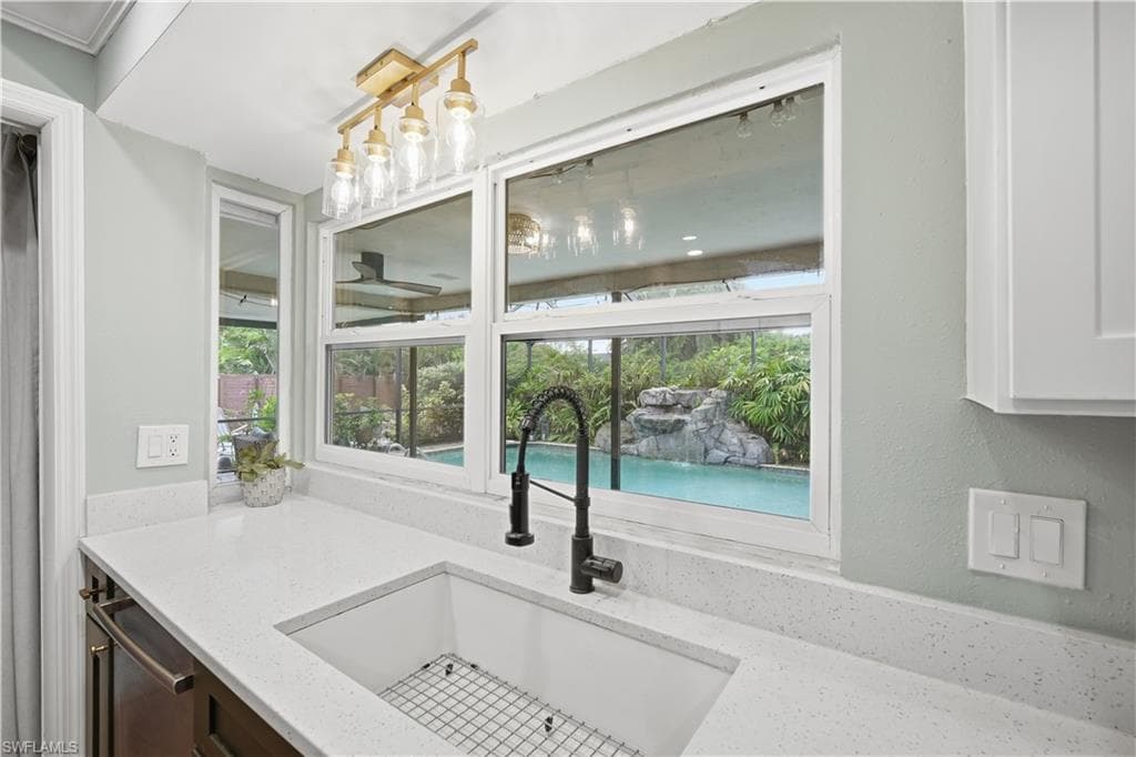 1024 El Mar AVE-12