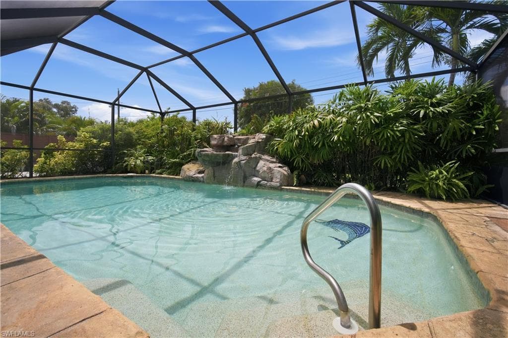 1024 El Mar AVE-32