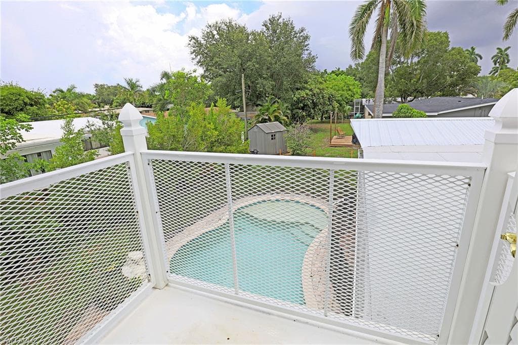1353 Stadler DR-14