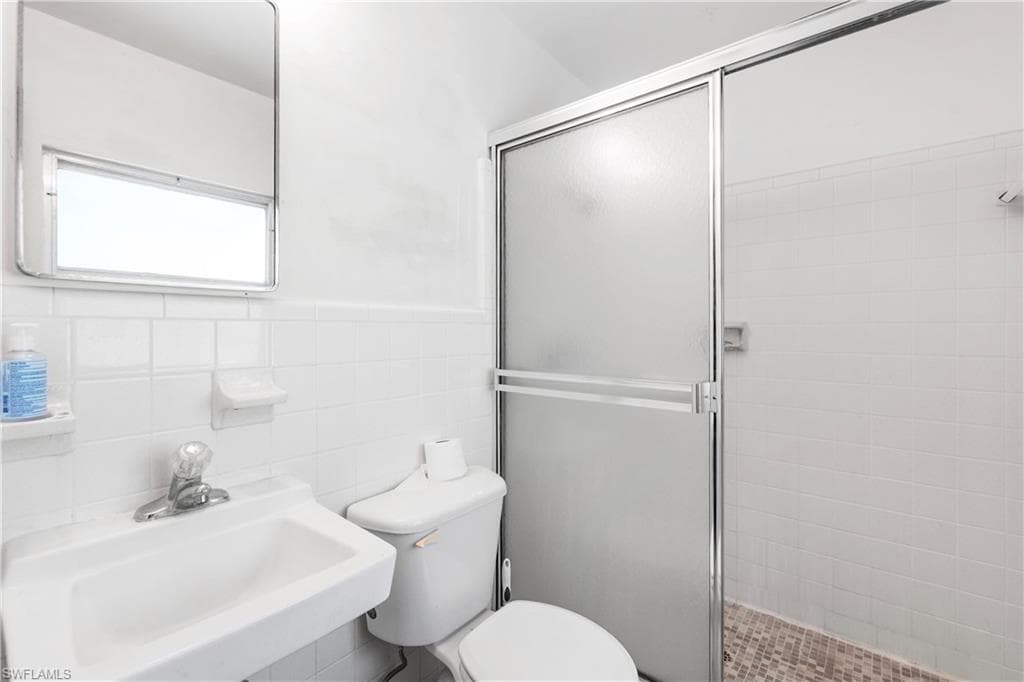 507 Jefferson AVE W-22