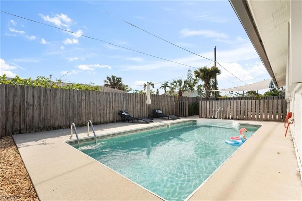 1332 Granada BLVD-32