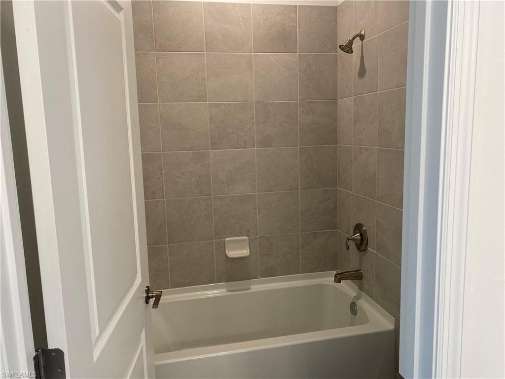 18222 Ridgeline DR-14