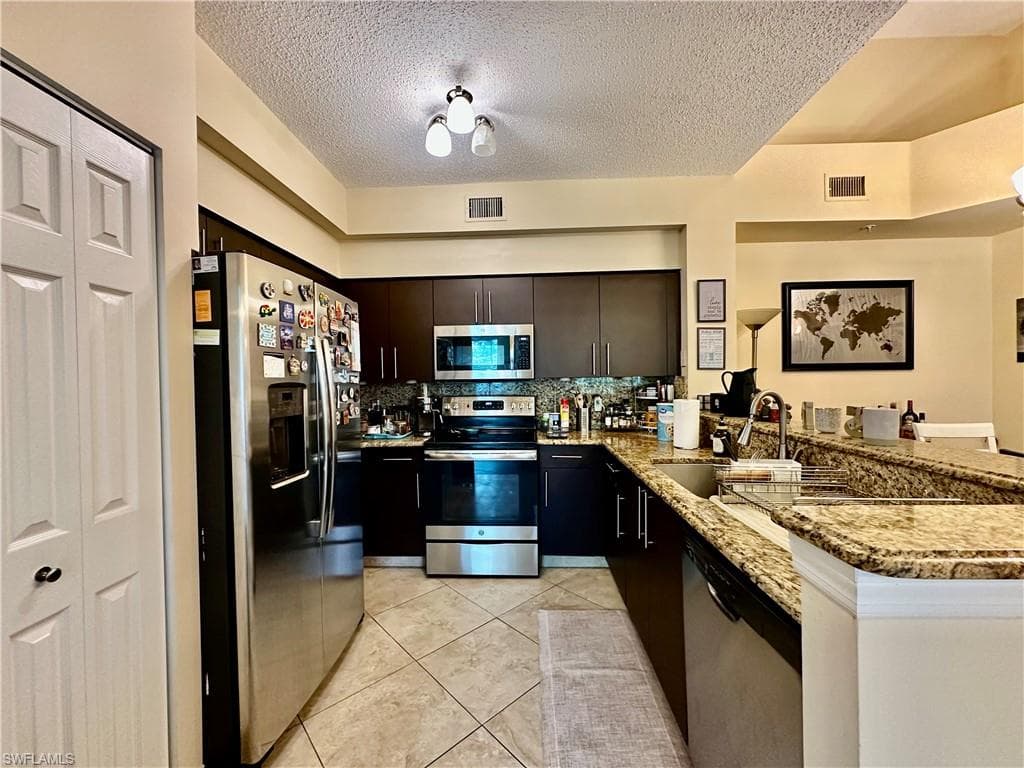 1230 Reserve WAY 304-7