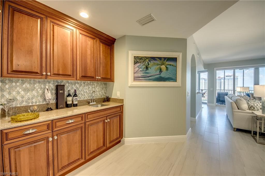 6081 Silver King BLVD 1002-5