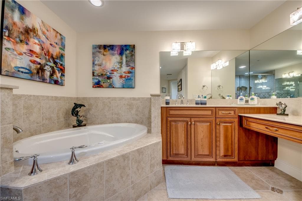 6081 Silver King BLVD 1002-21