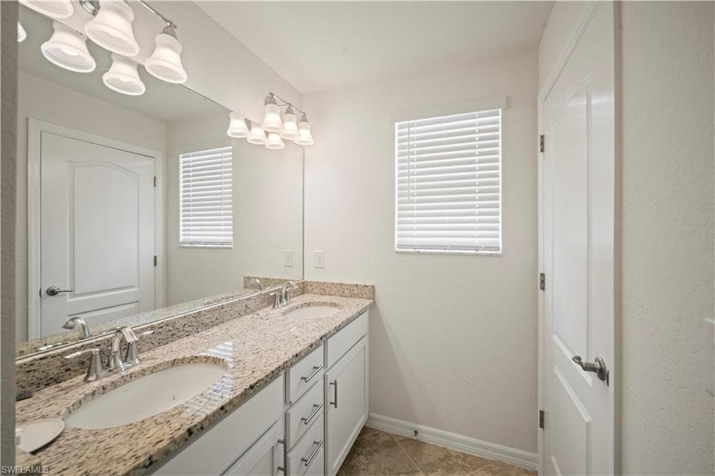 4234 bluegrass DR-16