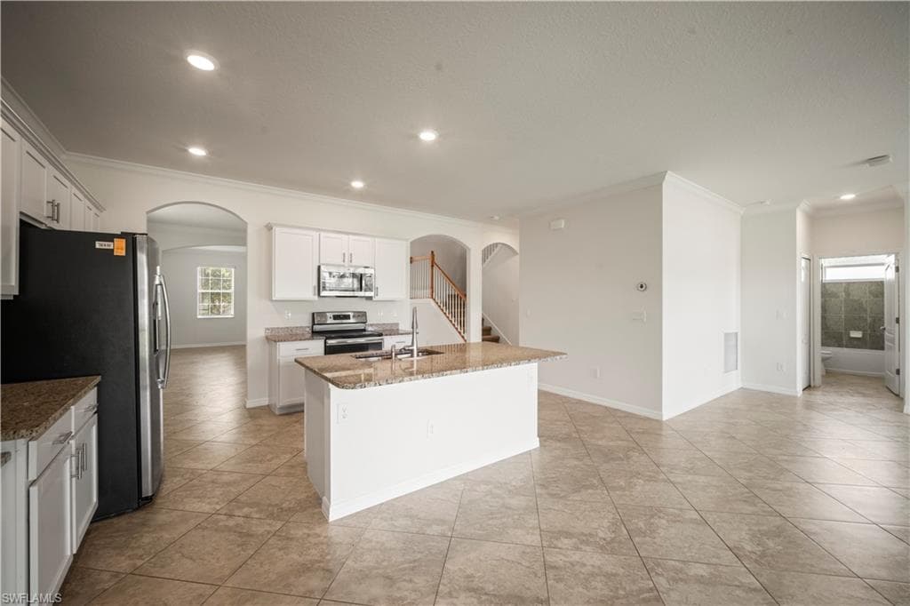 4234 bluegrass DR-8