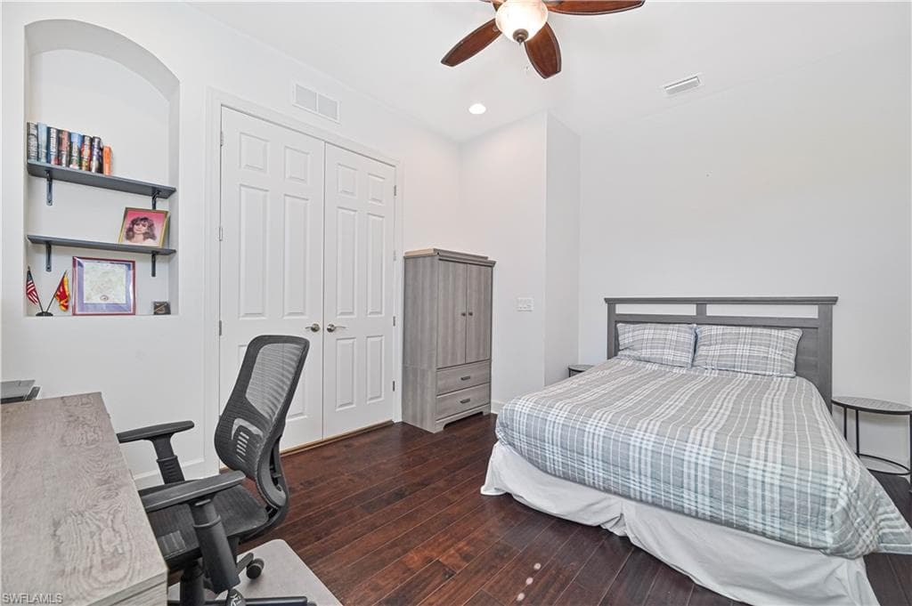 10251 Glastonbury CIR 201-12