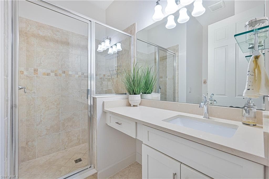 10251 Glastonbury CIR 201-15