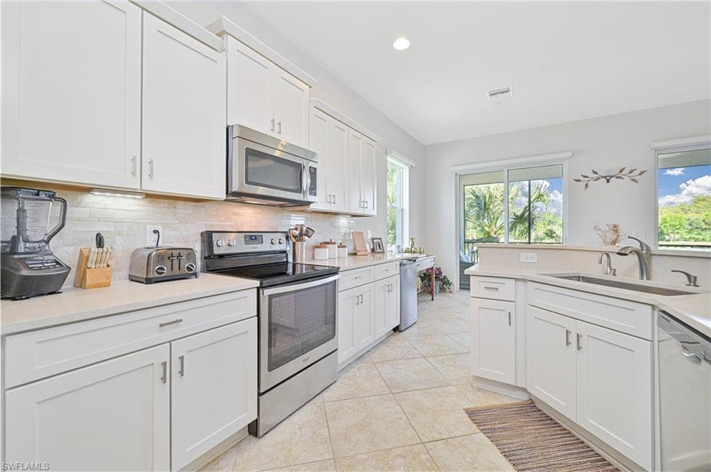 10251 Glastonbury CIR 201-11