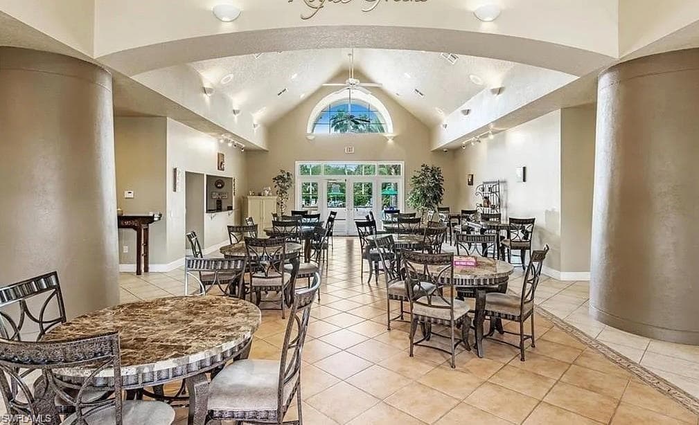11530 Villa Grand 1101-17