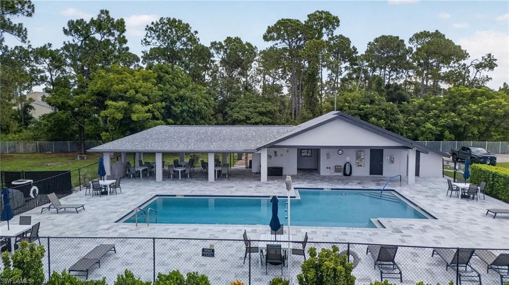 10452 Lakeport CT-23