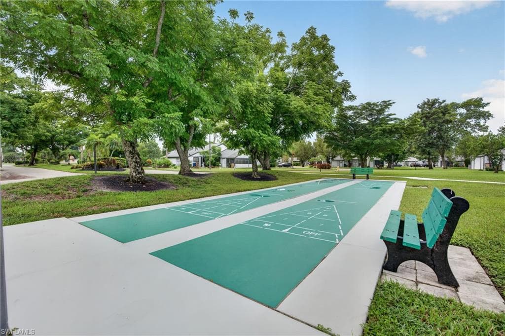 10452 Lakeport CT-27