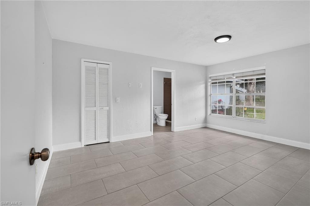 10452 Lakeport CT-6