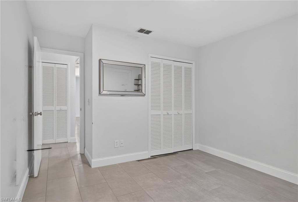 10452 Lakeport CT-9