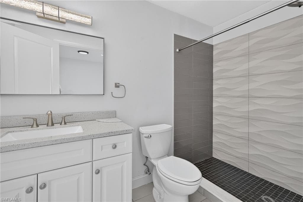 10452 Lakeport CT-8