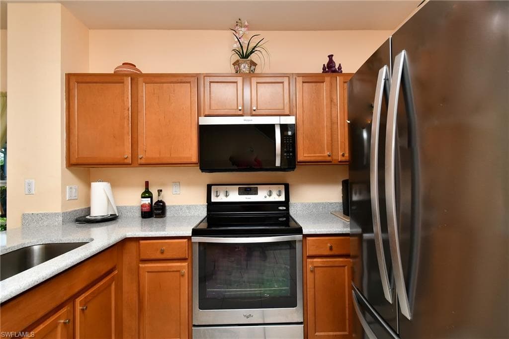 8676 Athena CT-6