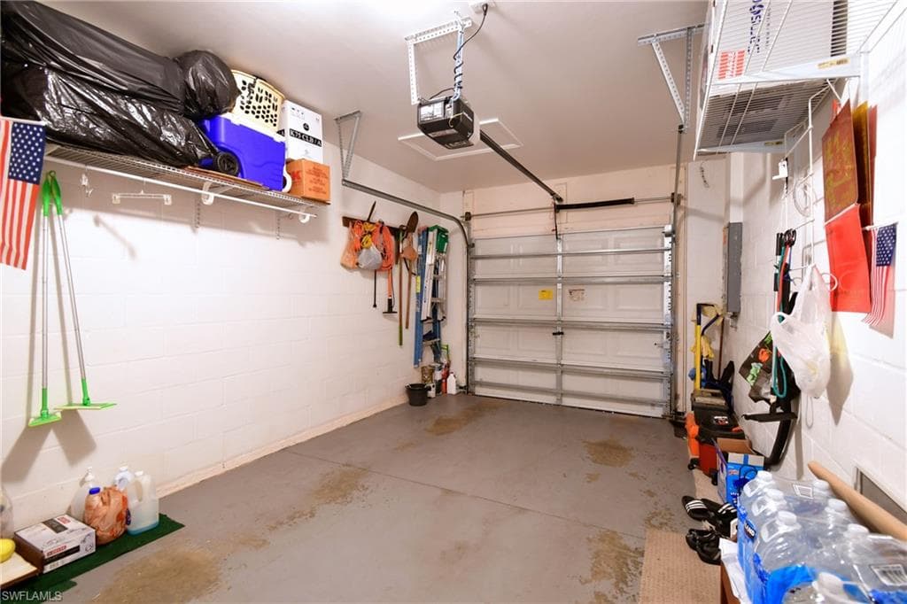 8676 Athena CT-18