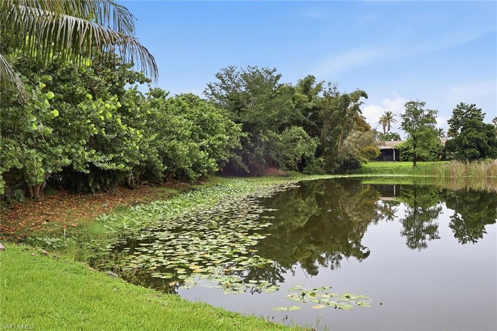 1073 Alhambra CIR-42