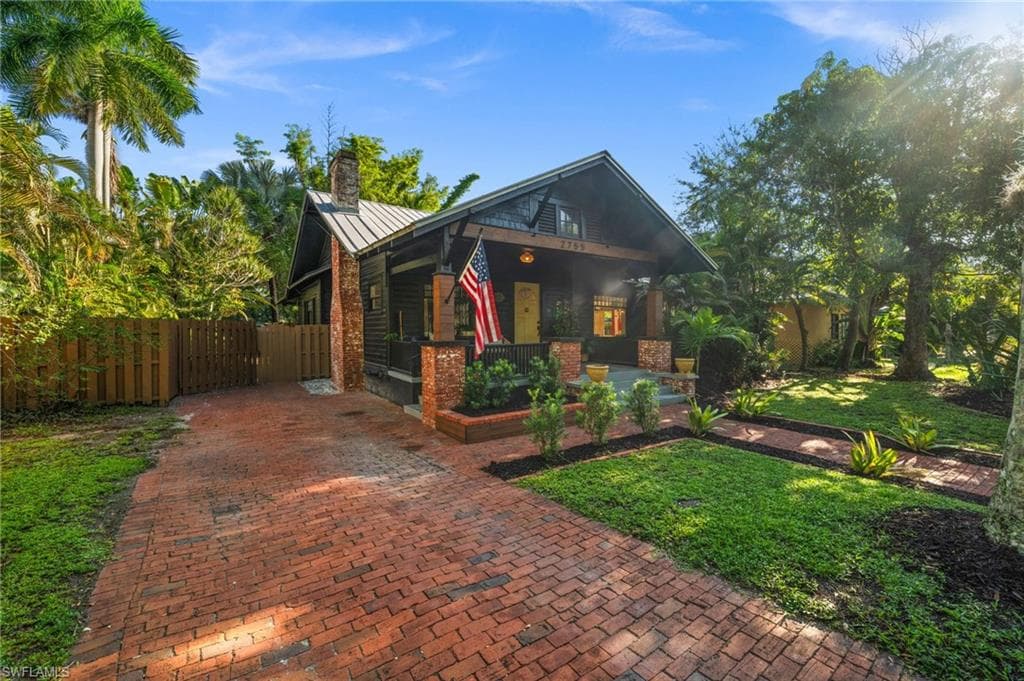 2755 Providence ST-2