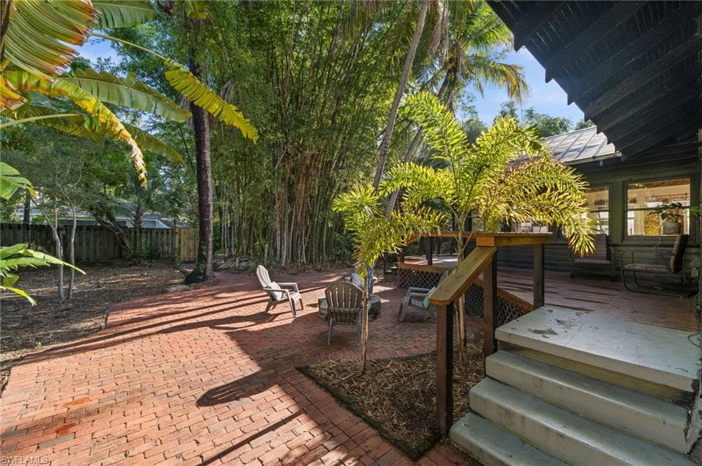 2755 Providence ST-30