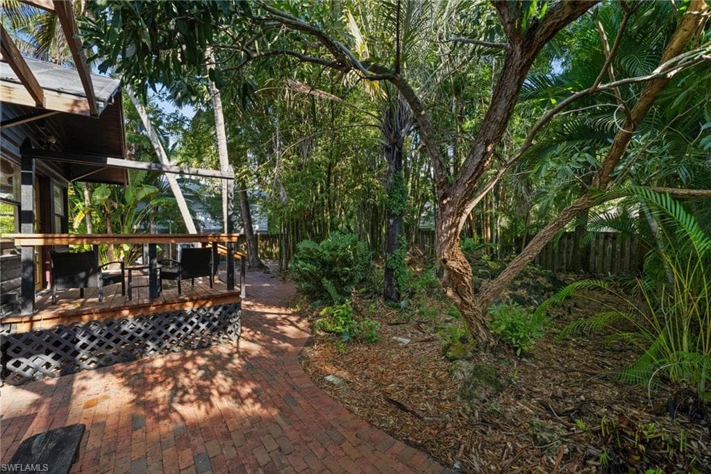 2755 Providence ST-25
