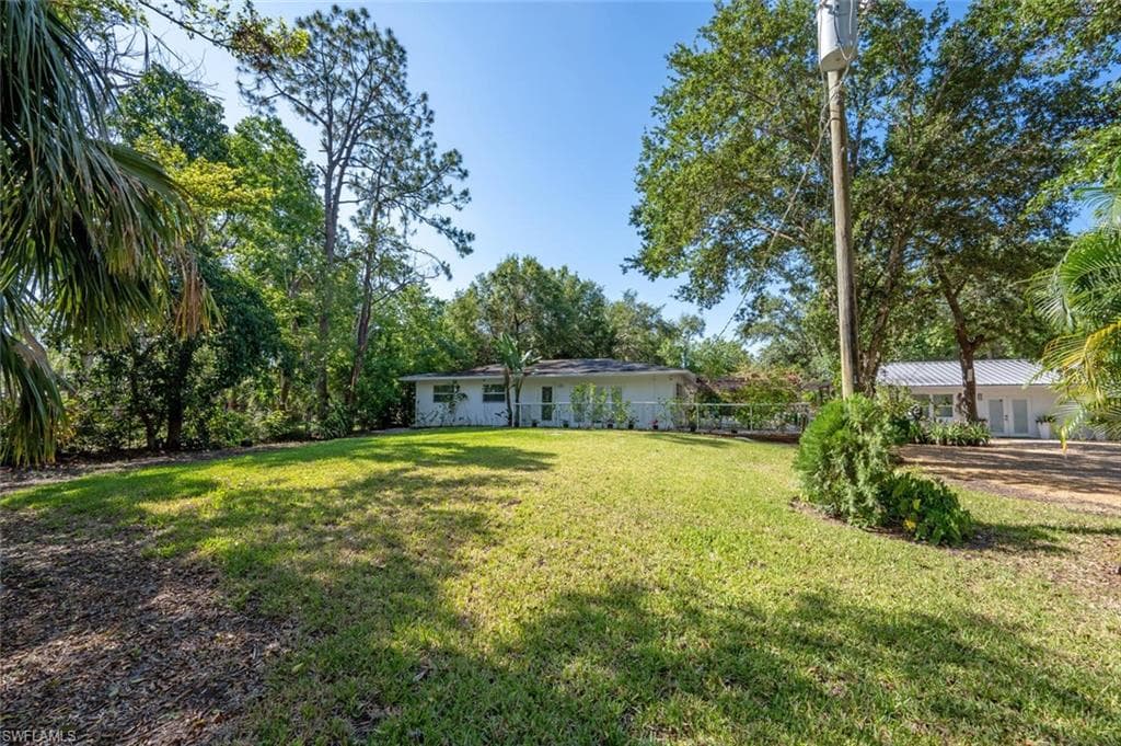5940 English Oaks LN-13