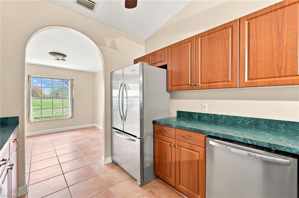 4438 Pine Lake RD-22