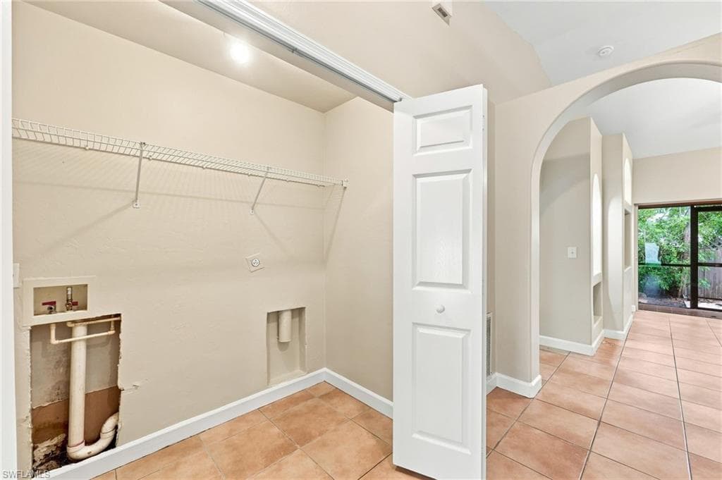 4438 Pine Lake RD-3
