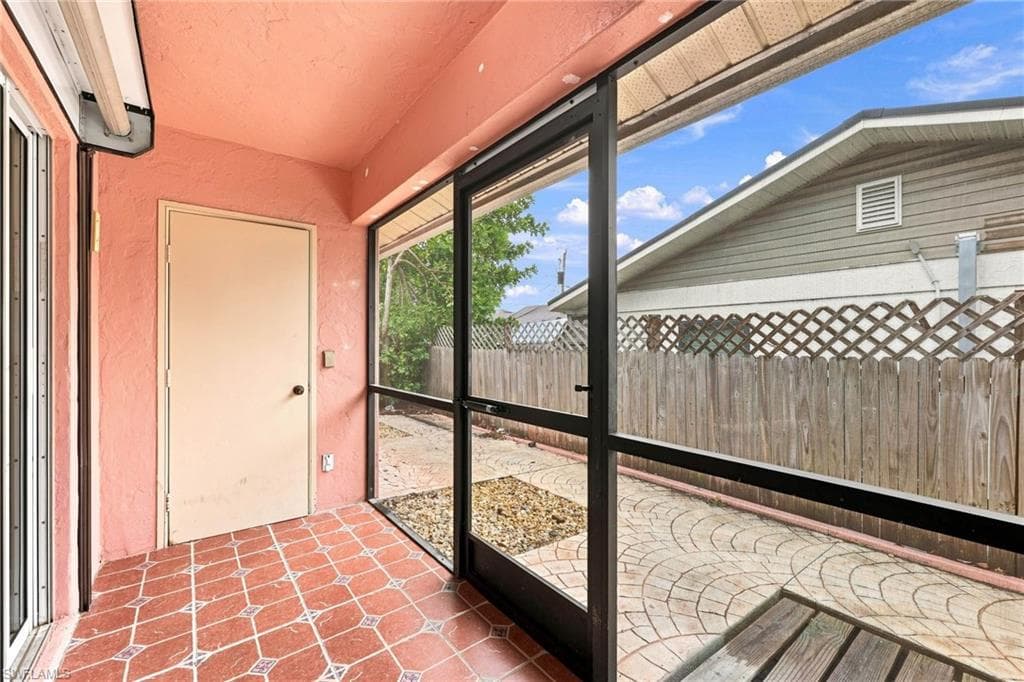 4438 Pine Lake RD-28