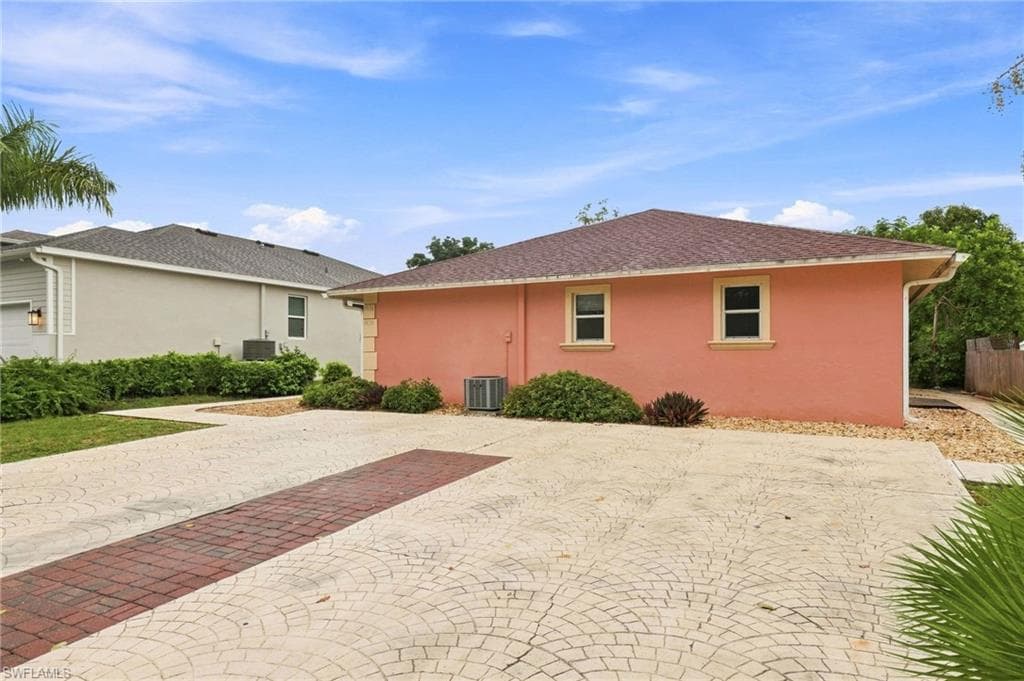4438 Pine Lake RD-31