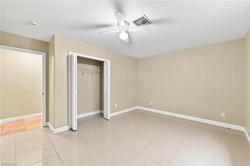 4438 Pine Lake RD-25