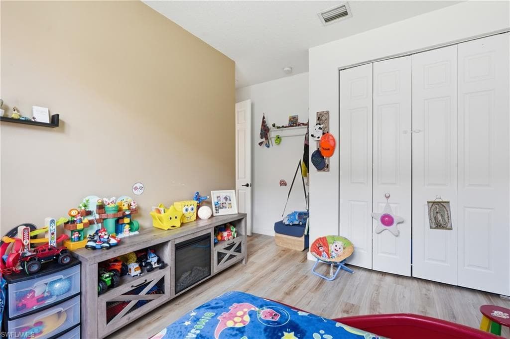 8932 Madrid CIR-17