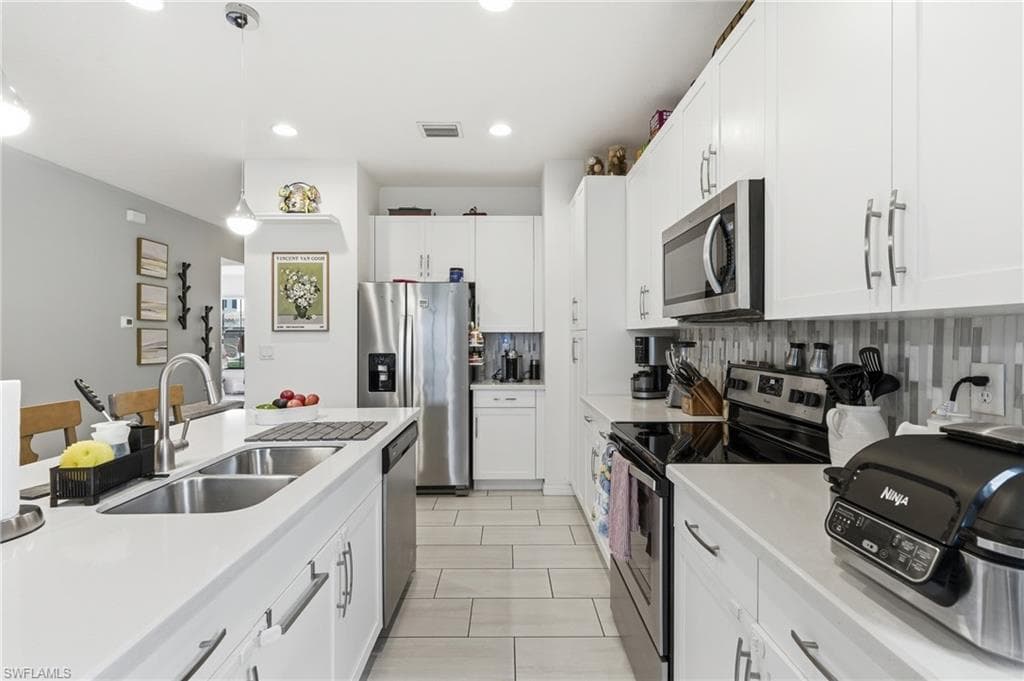 8932 Madrid CIR-11