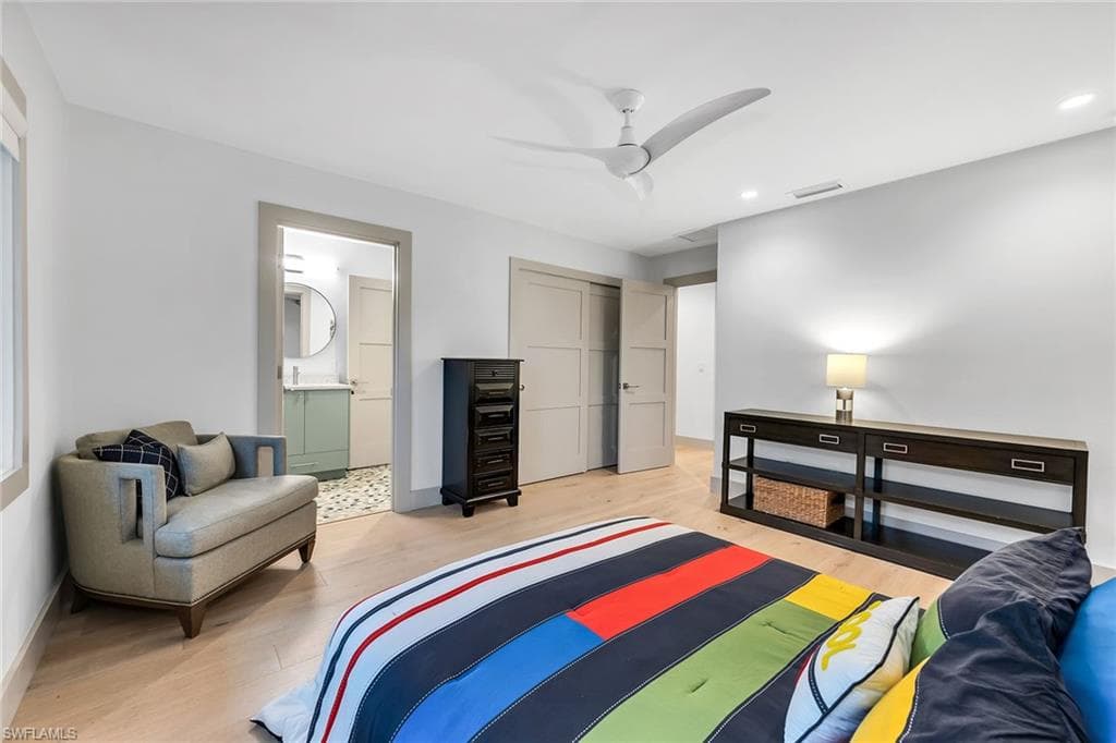 5215 Seashell AVE-23