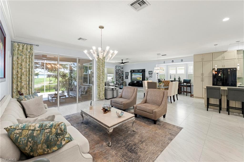 9372 Lake Abby LN-6