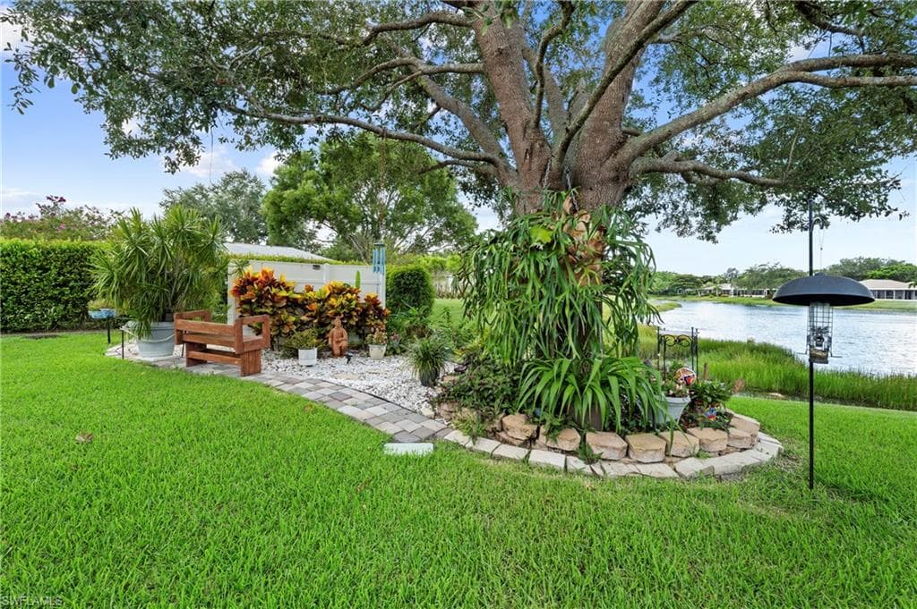 9372 Lake Abby LN-26