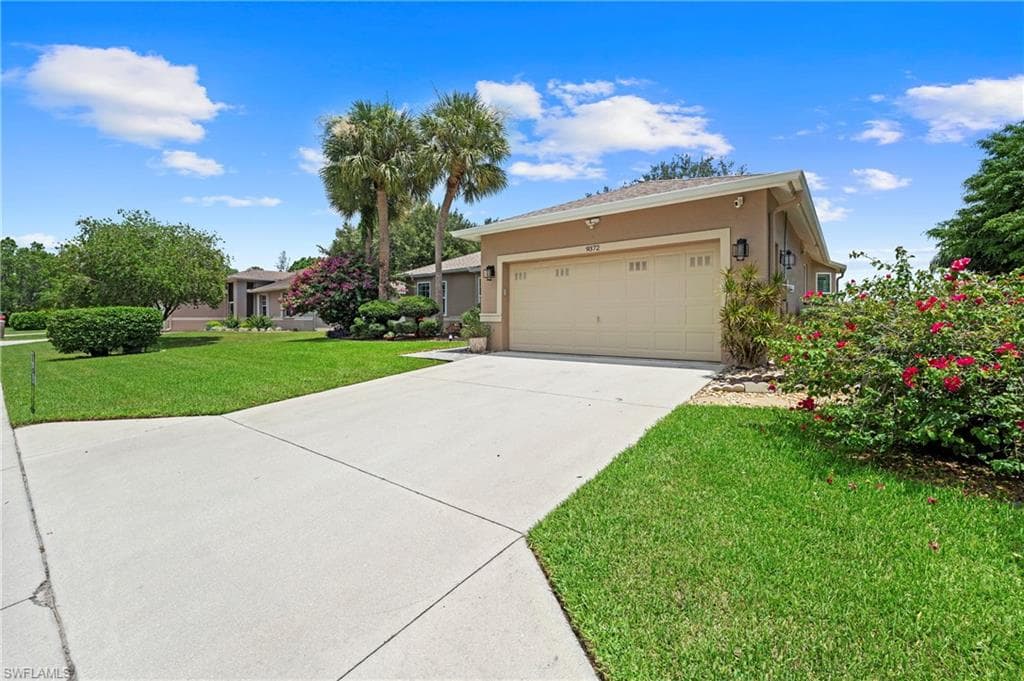 9372 Lake Abby LN-3