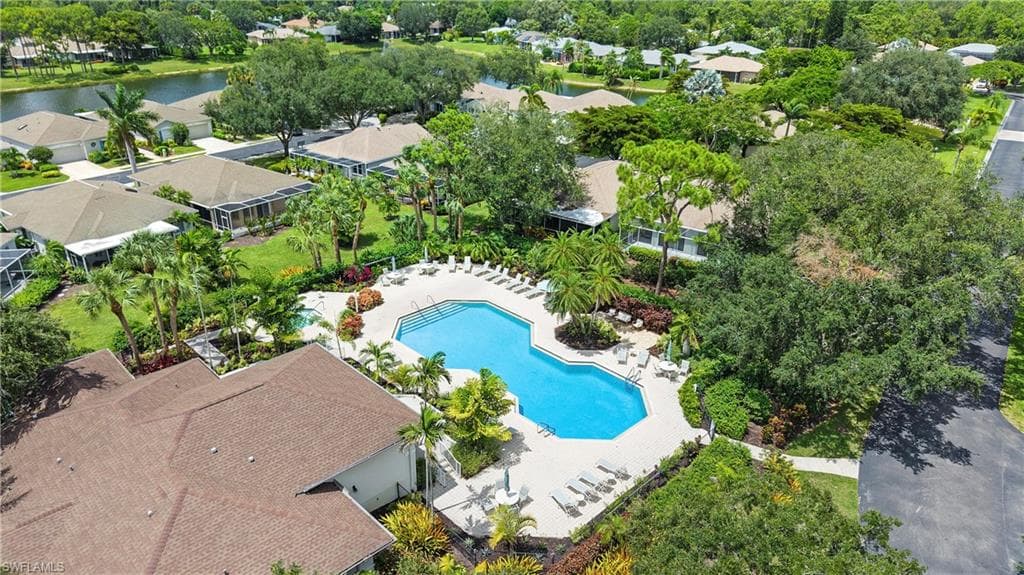 9372 Lake Abby LN-32