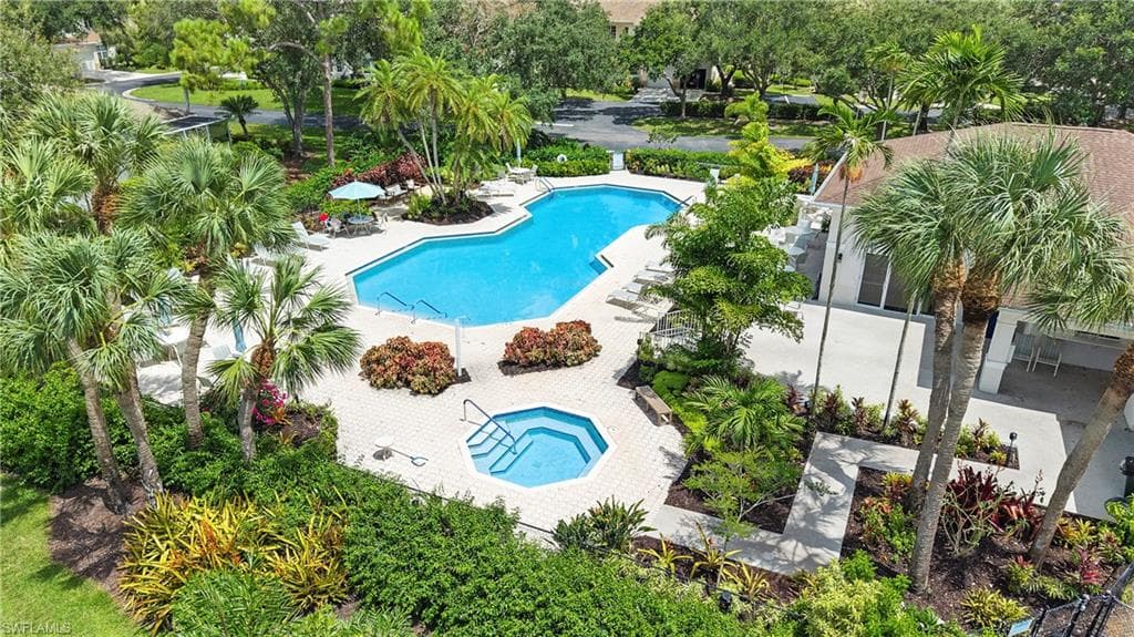 9372 Lake Abby LN-30