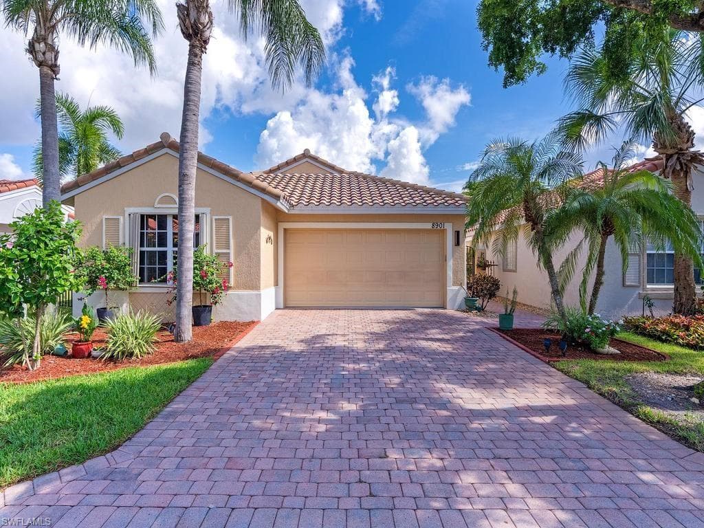 8901 Cascades Isle BLVD-1