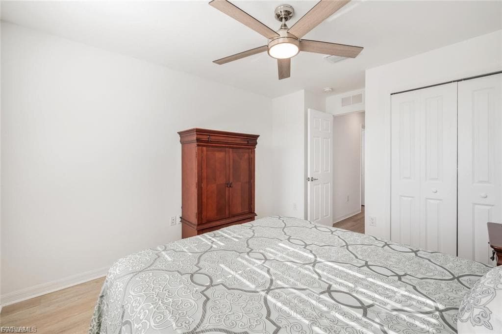 14195 Oviedo PL-25