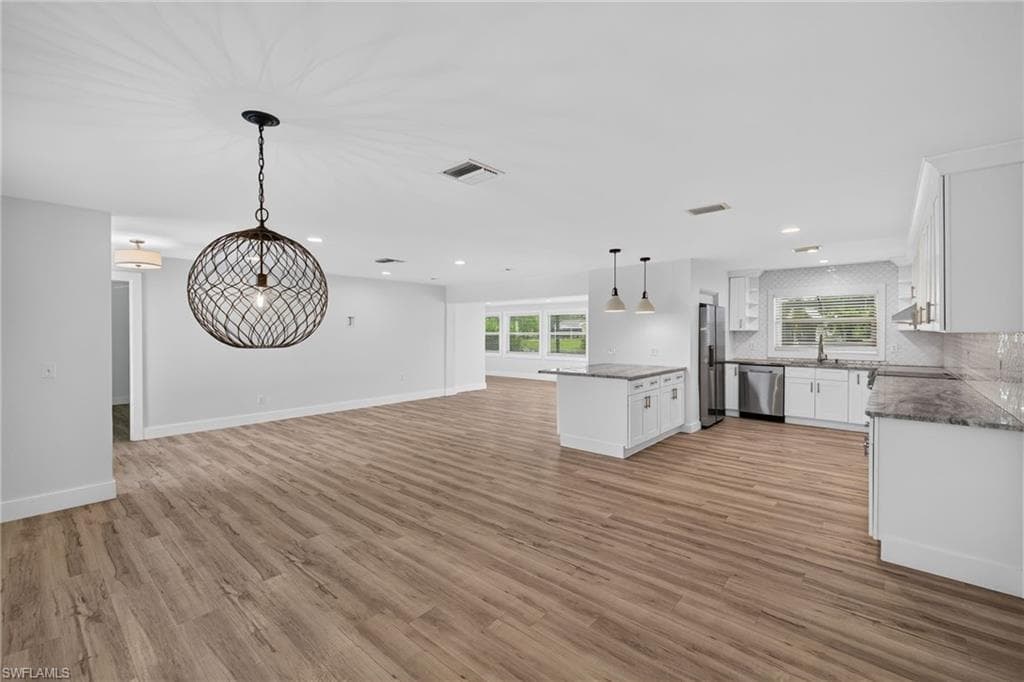 4957 Sorrento CT-9